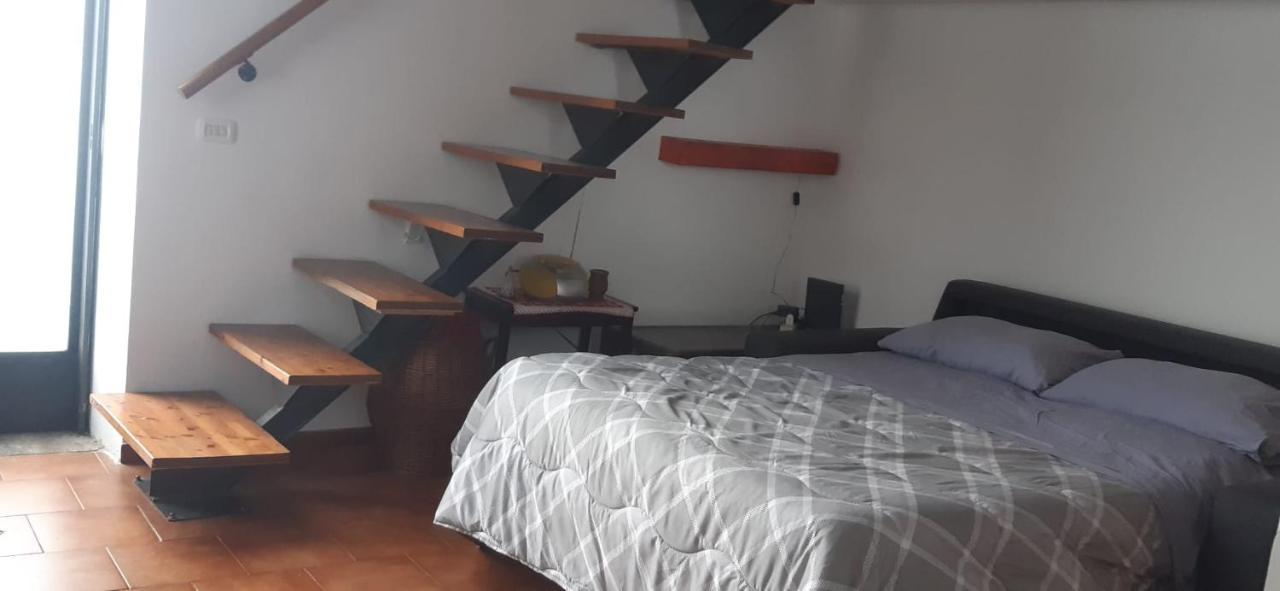 La Casa Sul Como Наполи Екстериор снимка